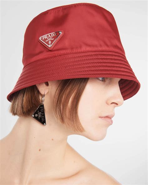 gorros prada mujer